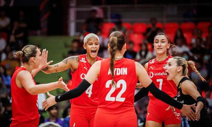 世界排名争夺战焦点战，土耳其翻盘澳大利亚